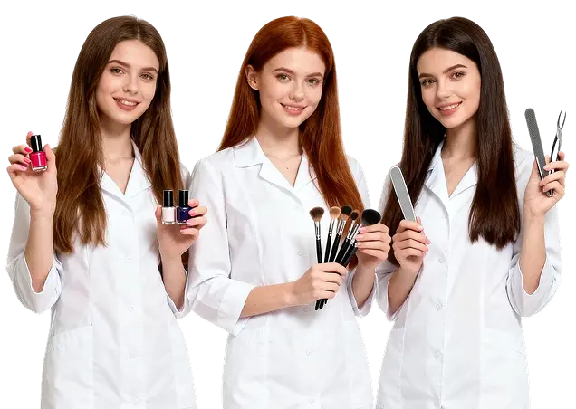 Студентки онлайн-академии в профессиональной форме мастеров по ламинированию ресниц и бровей