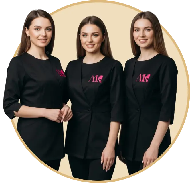 Команда сертифицированных бьюти-специалистов в брендированной черной униформе с логотипом MK Beauty Academy